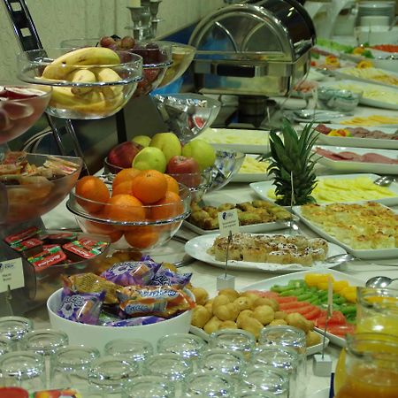 فندق فوروم صوفيا المظهر الخارجي الصورة